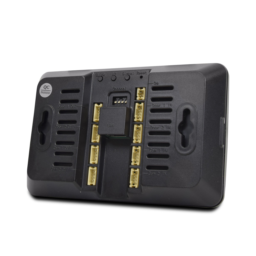 Адаптер ATIS IP box FHD Black з підтримкою Tuya Smart для підключення панелей виклику до мережі Internet
