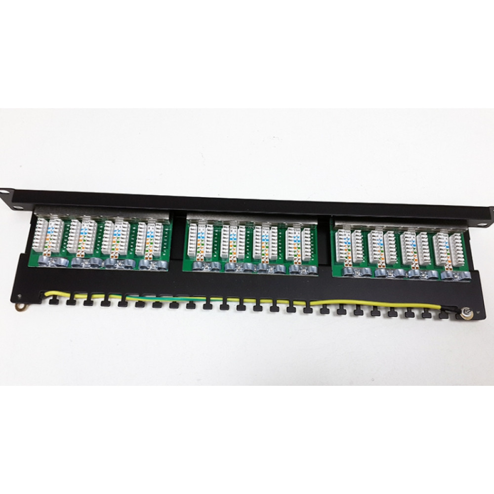 Патч-панель CMS 19" 24xRJ-45 FTP, кат. 5e с организатором кабеля, Kingda