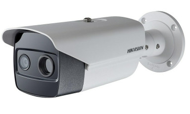 Биспектральная тепловизионная камера от Hikvision с совмещенным тепловизионным датчиком и оптическим объективом