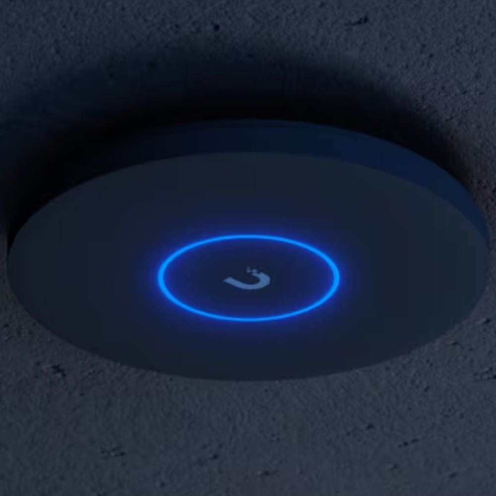 Точка доступа Ubiquiti UniFi U7 Pro XGS Black (U7-PRO-XGS-B)